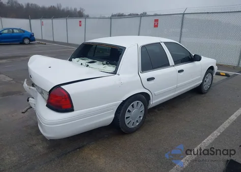 2009 Ford Crown Victoria Police/Police Interceptor z USA, uszkodzony, nr VIN 2FAHP71V79X112087
